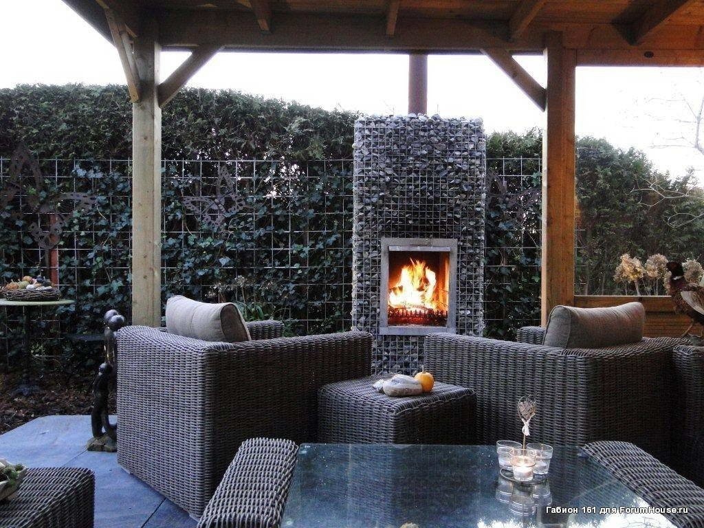 Камин из габионов