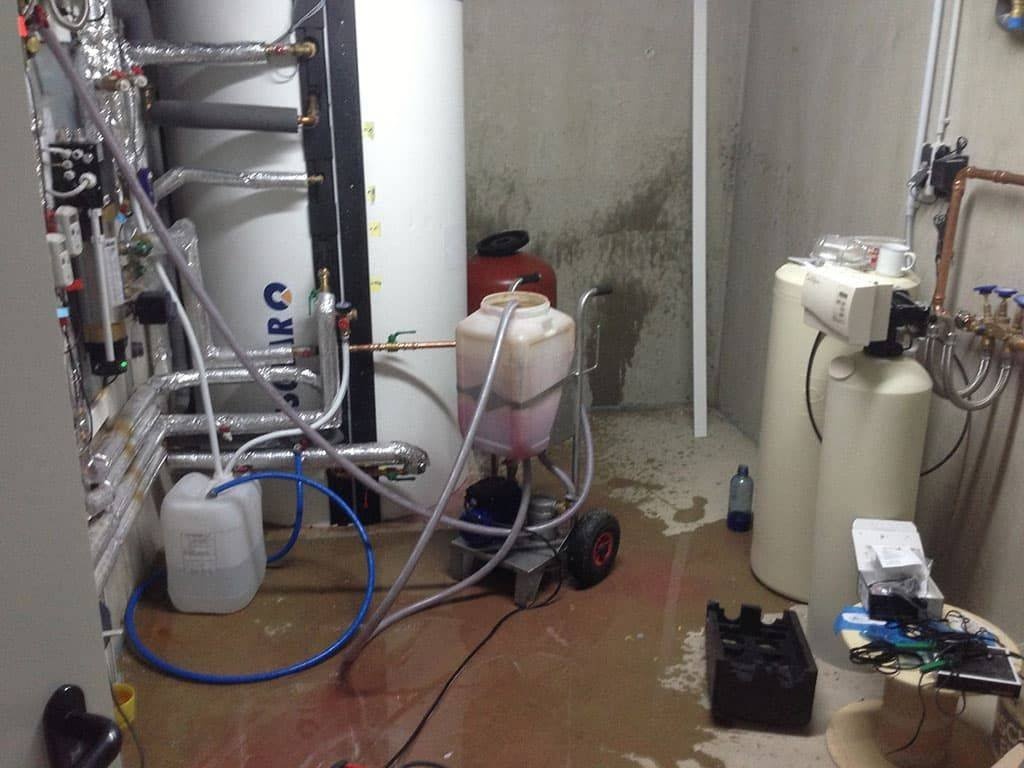 Промывка труб и трубок отопления - система отопления
