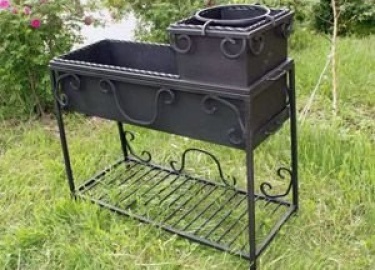 ﻿Мангал - важнейшая составляющая мангала. Ее еще называют камерой сгорания и выдвижным ящиком. Легкий уголь или дрова. Его можно ставить в мангалы...