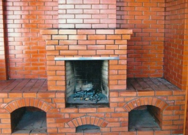 Особенности и разновидности лаков для каминов и печей, для чего они нужны и как правильно их использовать, практика подготовки и нанесения защитног...