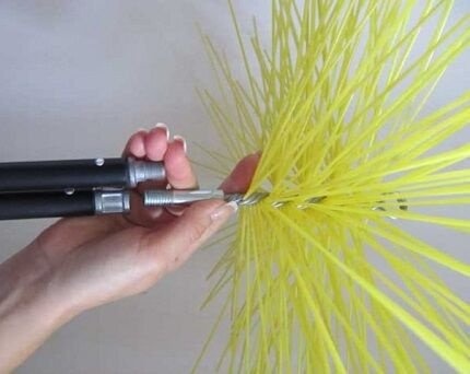 Нейлоновая щетка
