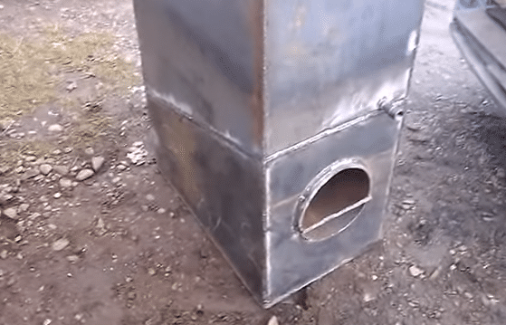 Приварите трубу к штуцеру водопроводного крана на задней стенке нагревателя.
