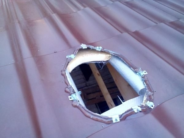 Дыра в крыше