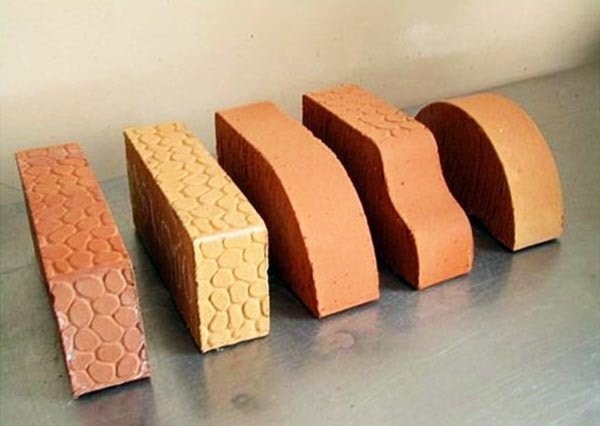 Виды каминных кирпичей