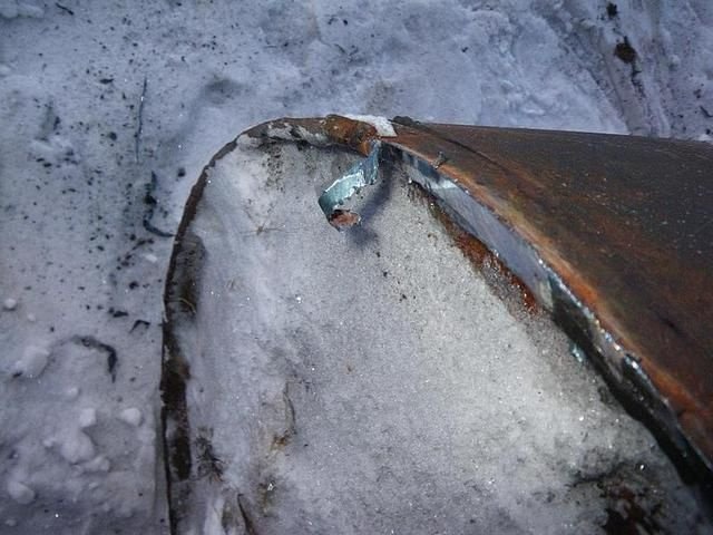 Лучший способ - срезать сварной шов между цилиндром и головкой ствола.
