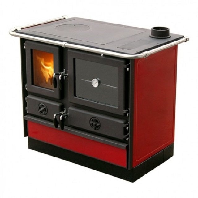 Такая печь радует глаз, обогревает помещение и позволяет полностью приготовить пищу.
