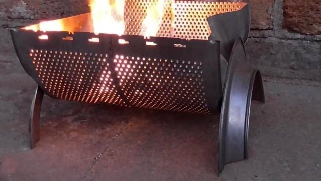 изображение мангала из барабана стиральной машины с половинками