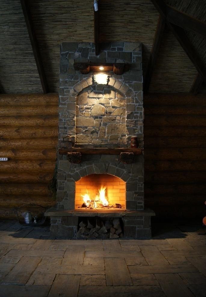 Каменный камин